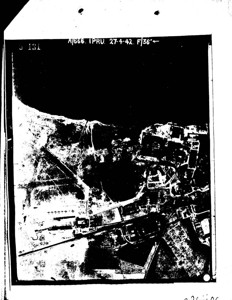 [a26ii06.jpg] - MAP SHOWING C..I.U. DAMAGED PLOT ROSTOCK NO.1 NEG NO.A/666.IPRU.27.4.42. F/36 PAGE - 6