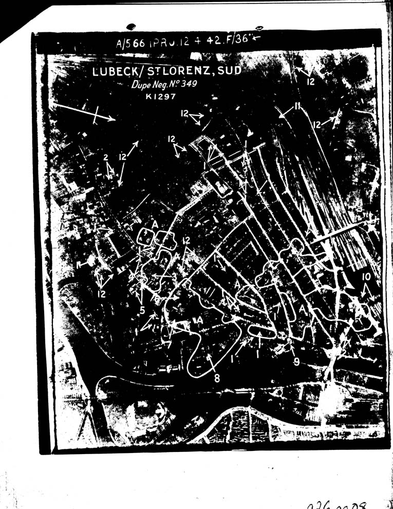 [a26gg08.jpg] - MAP SHOWING C.I.U. DAMAGE PLOT - NEG NO - A/566.IPRU.12.4.42.F/36  PAGE - 8