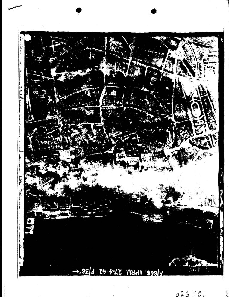 [a26ii01.jpg] - MAP SHOWING C..I.U. DAMAGED PLOT ROSTOCK NO.1 NEG NO.A/666.IPRU.27.4.42. F/36 PAGE - 1