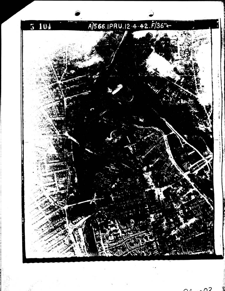 [a26gg03.jpg] - MAP SHOWING C.I.U. DAMAGE PLOT - NEG NO - A/566.IPRU.12.4.42.F/36  PAGE - 3