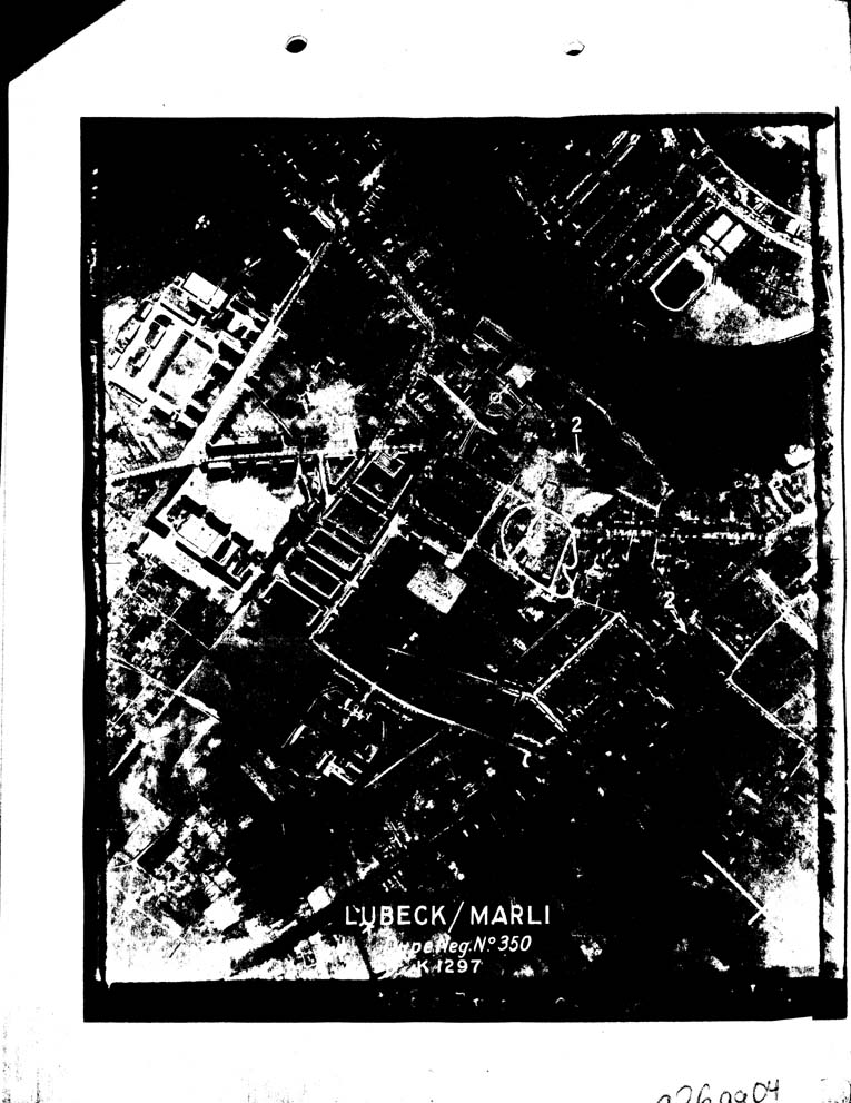 [a26gg04.jpg] - MAP SHOWING C.I.U. DAMAGE PLOT - NEG NO - A/566.IPRU.12.4.42.F/36  PAGE - 4