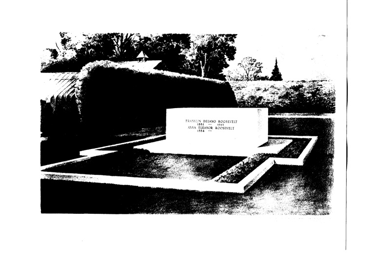 [a902as01.jpg] - Photo of F.D.R. memorial at the F.D.R. home and library